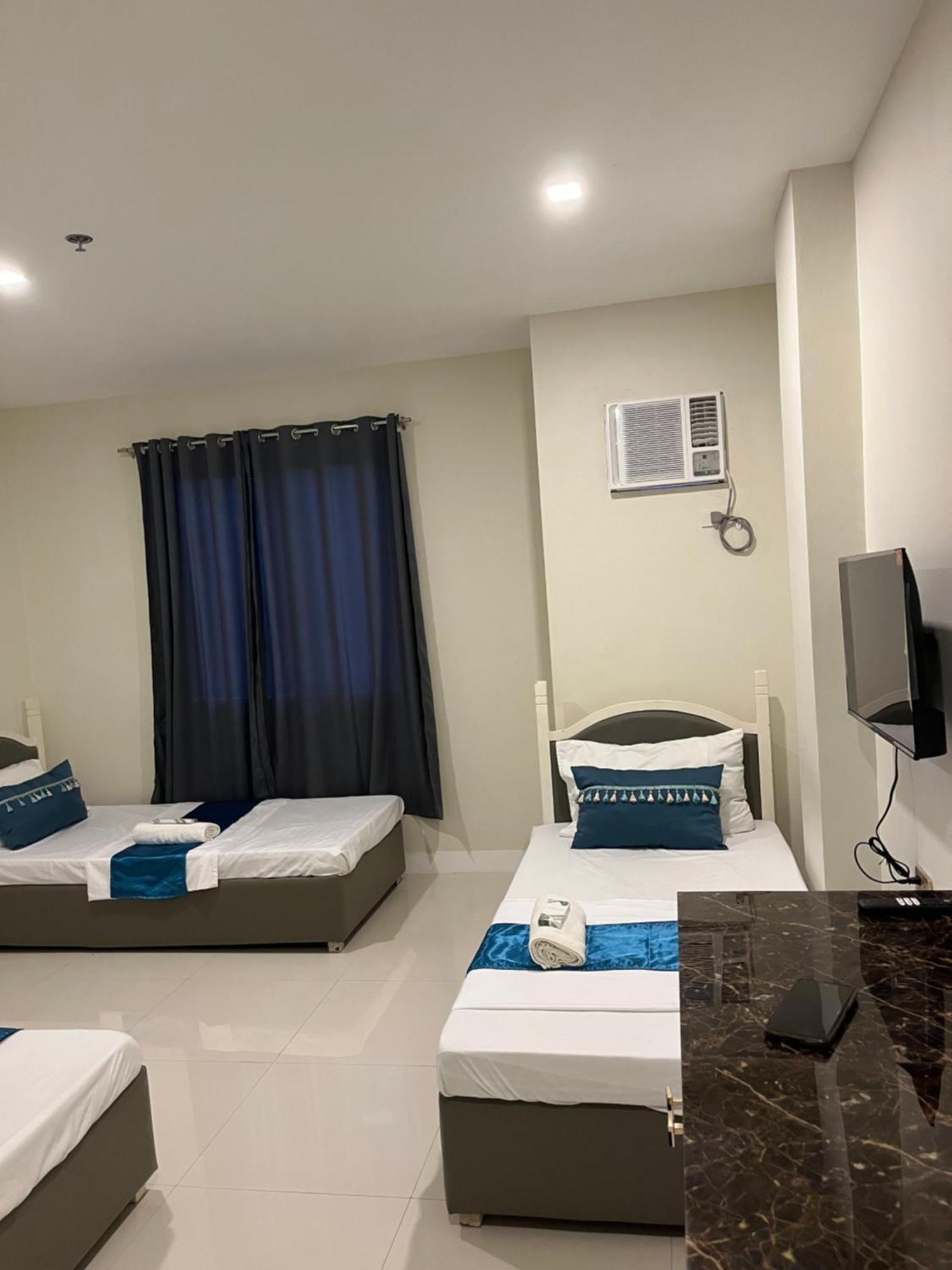 717 Residences 伊洛伊洛 外观 照片